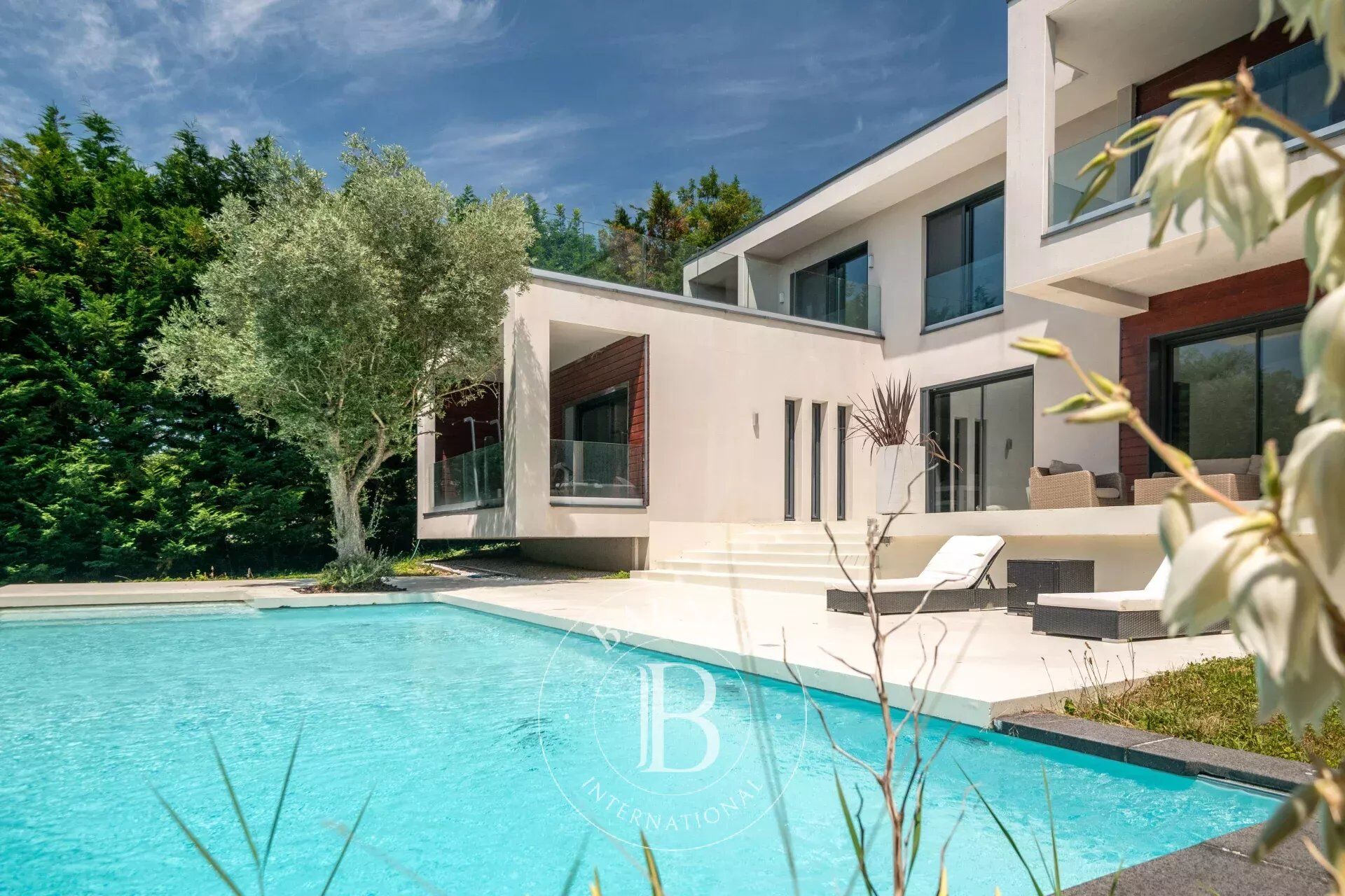 Maison  T6