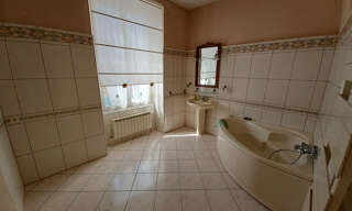 Maison 8 Pièces 236 m² à vendre à La Charité-sur-Loire (58400)