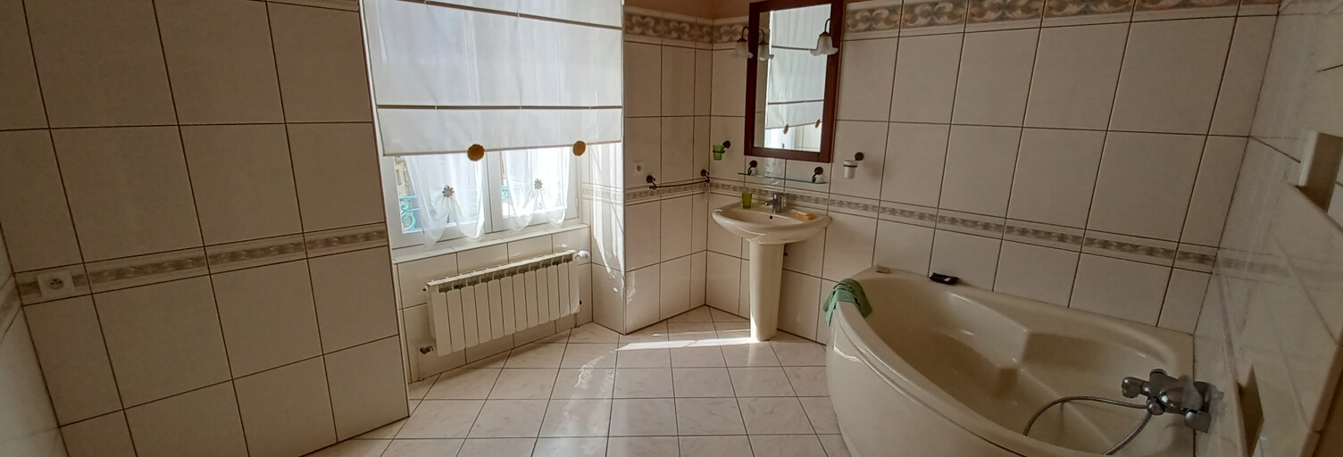 Maison 8 Pièces 236 m² à vendre à La Charité-sur-Loire (58400)