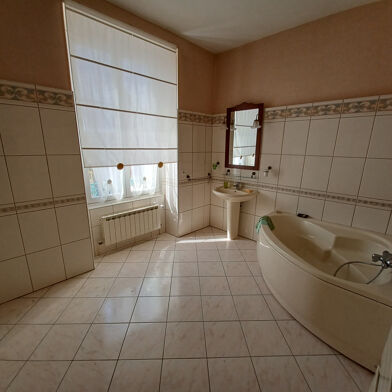 Maison 8 pièces 320000 €