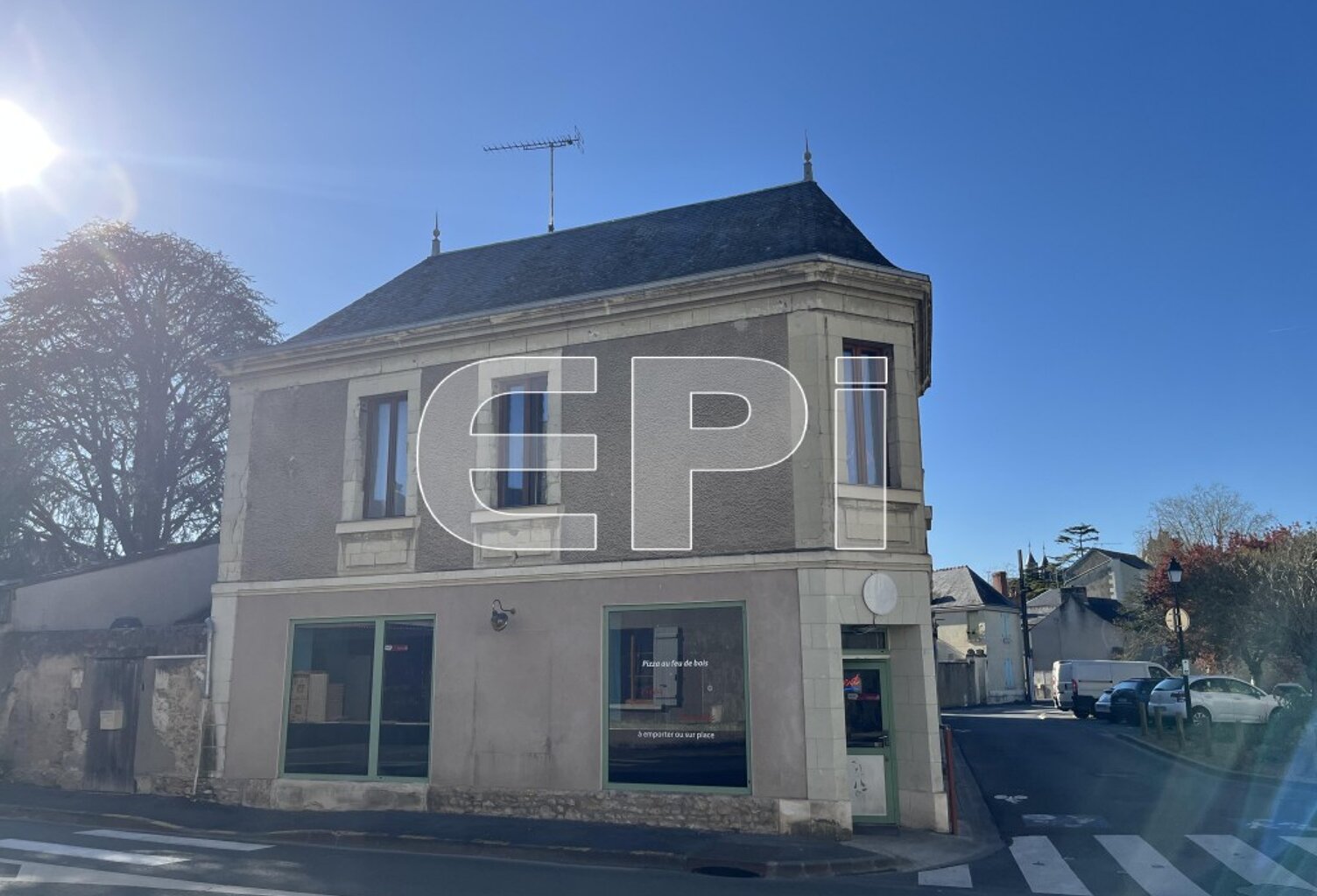 LE1042 Montreuil Bellay, Proche Château, Centre Historique, Imm — photo 1
