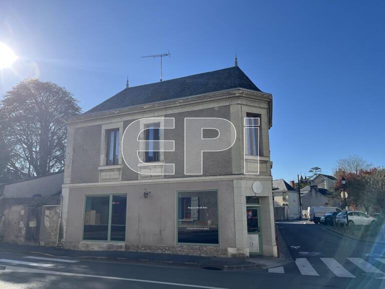 LE1042 Montreuil Bellay, Proche Château, Centre Historique, Imm — photo 1