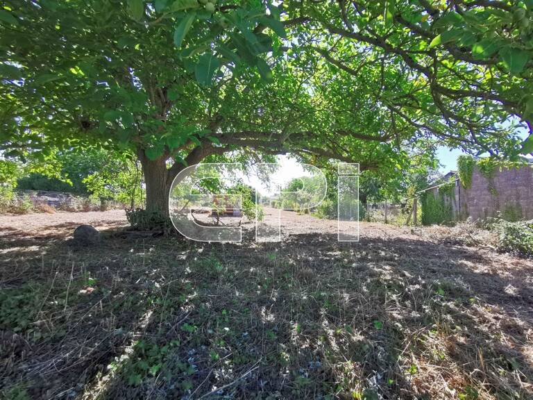 8085 - Loudun. Terrain constructible avec un garage de 45 m², b — photo 1