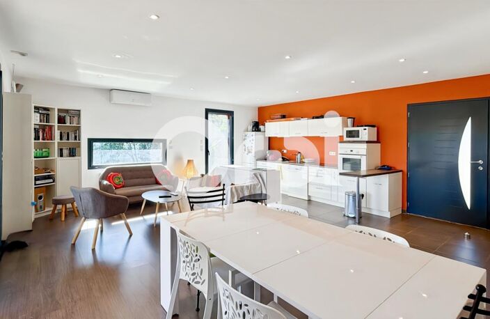Villa en bois avec piscine — photo 3