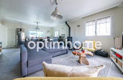 Maison des années 30 et sa dépendance aménagée  à vendre  - VENEUX LES SABLONS (77) — photo du bien