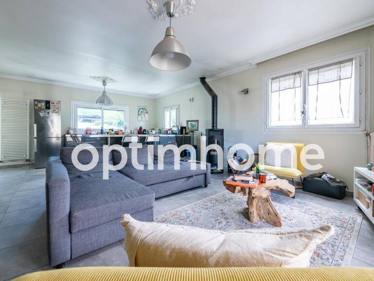 Maison des années 30 et sa dépendance aménagée  à vendre  - VENEUX LES SABLONS (77) — photo 1