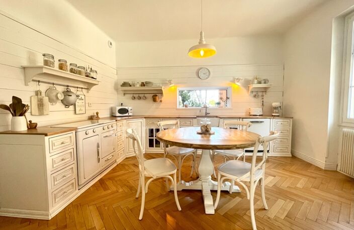 MAISON DE MAÎTRE 6 PIÈCES 162 M2 — photo 5