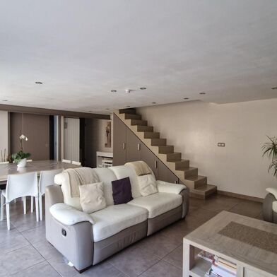 Maison 4 pièces 329000 €