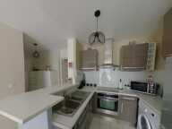 Appartement À Vendre 2 pièces emplacement de parking en sous-sol — photo 2