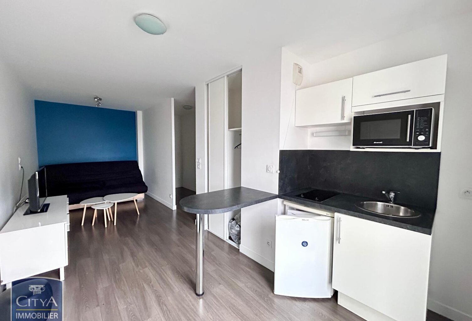 Location appartement 1 pièce 26 m² à Tours (37000) — photo 1