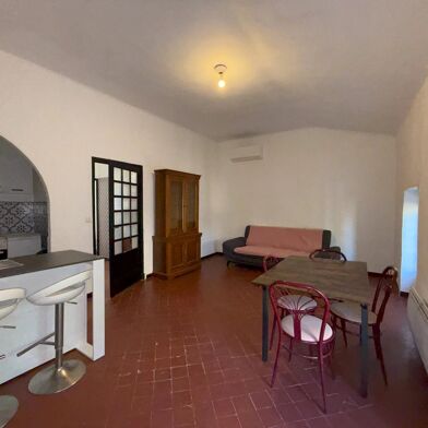 Appartement 3 pièces 590 €