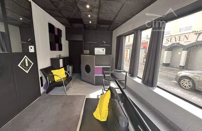 Local commercial — photo 3