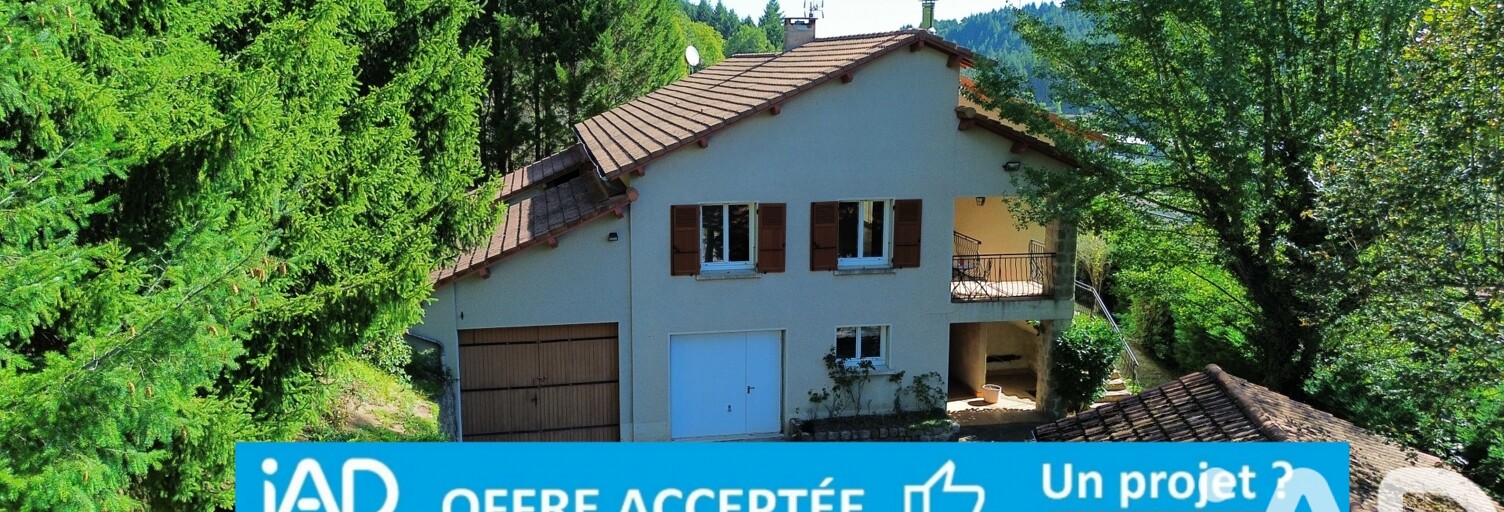 Maison 10 Pièces 189 m² à vendre à Mariac (07160)