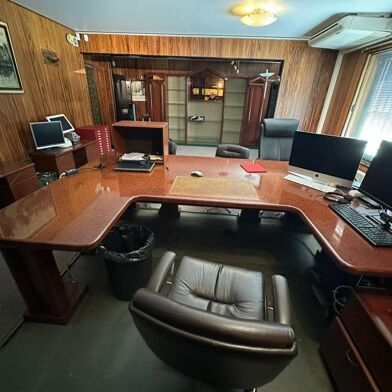 Commerce  1350000 €