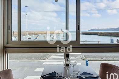 Commerce  220000 €