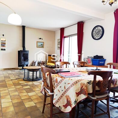 Maison 10 pièces 240000 €