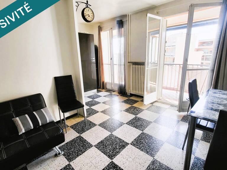 La Joliette, beau T3 56 m² avec balcon — photo 1