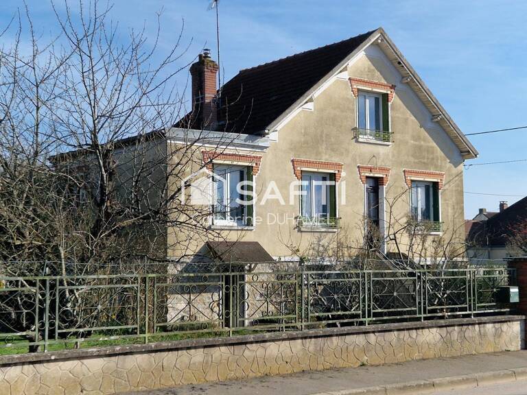 SENS, MAISON SENONAISE DANS QUARTIER RESIDENTIEL — photo 1