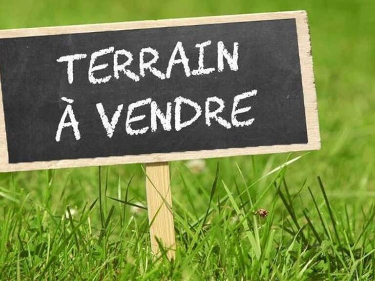 Terrain de 1 670 m² à Mangiennes (55) – cadre verdoyant et proximité Luxembourg / Belgique — photo 1