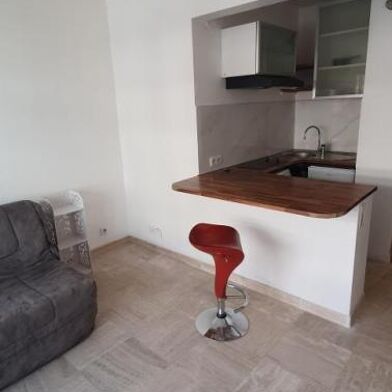 Appartement 1 pièces 720 €
