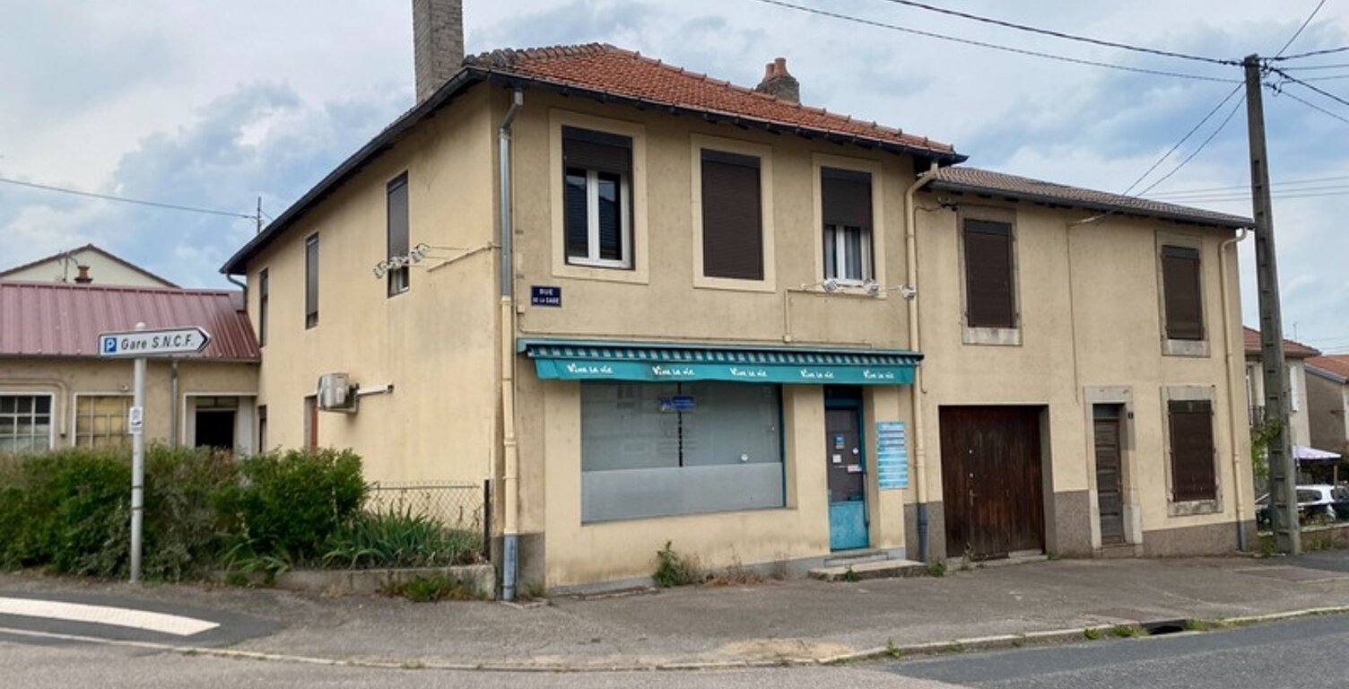 Dpt Meurthe et Moselle (54), à vendre AVRICOURT immeuble — photo 1