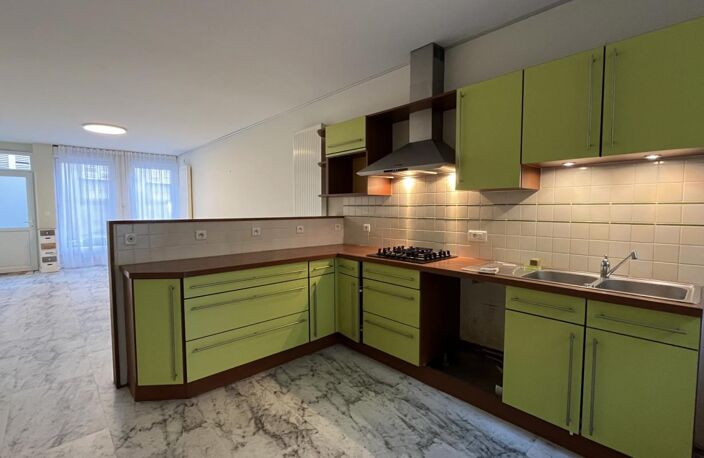 Maison de ville avec petite courette — photo 4