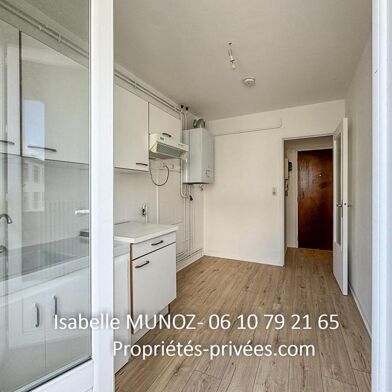 Appartement 3 pièces 149700 €