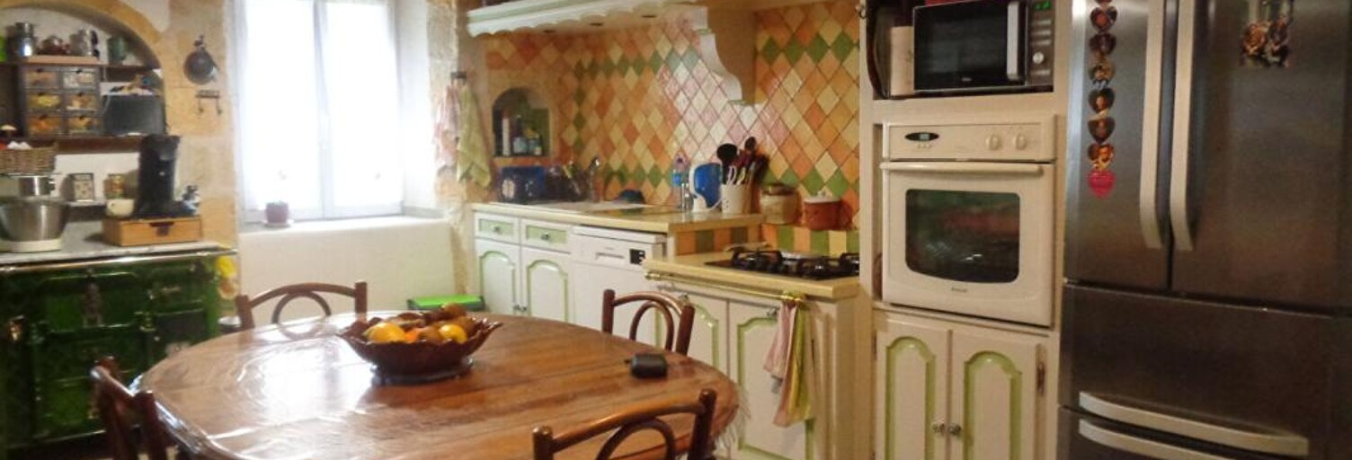 Maison 6 Pièces 150 m² à vendre à Saint Bonnet-Laval (48600)