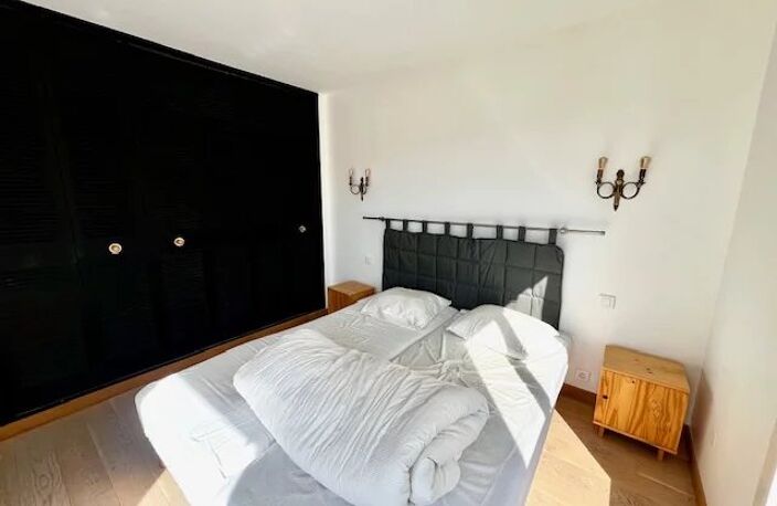 SAINT RAPHAEL - T3  VUE MER -RESIDENCE DE STANDING AVEC PISCINE — photo 4