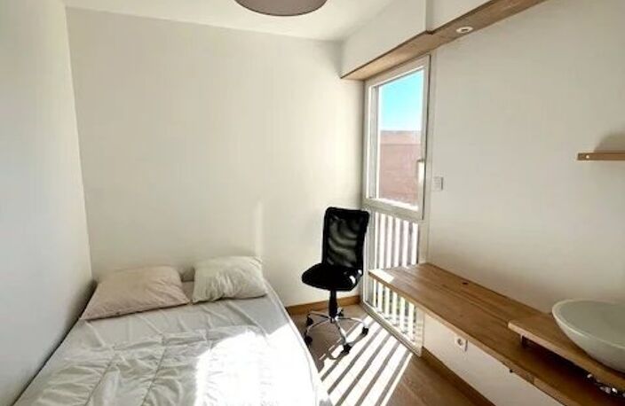 SAINT RAPHAEL - T3  VUE MER -RESIDENCE DE STANDING AVEC PISCINE — photo 5