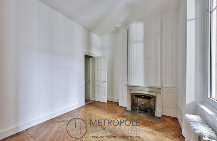 ASCENSEUR HYPER CENTRE TARARE — photo 4