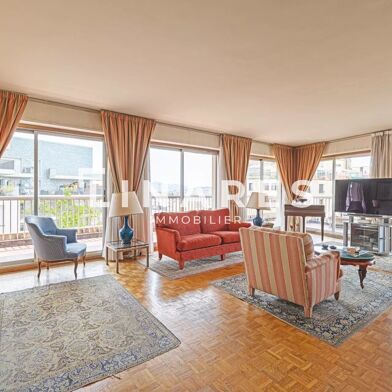 Appartement 8 pièces 560000 €