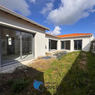 Maison 5 pièces 566400 €