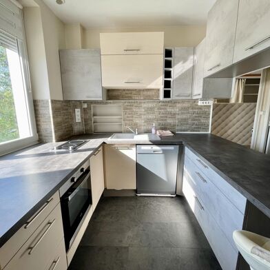 Appartement 3 pièces 210000 €