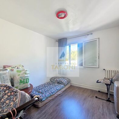 Appartement 3 pièces 159000 €