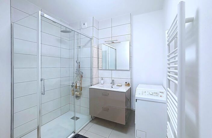 Le confort moderne au calme, en plein centre de Saint-Priest ave — photo 4