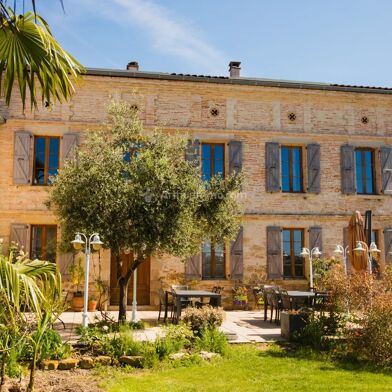 Maison 20 pièces 890000 €