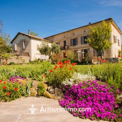 Maison 20 pièces 850000 €