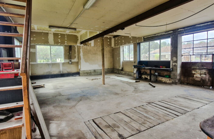 Beau potentiel de rénovation de 394 M2 au sol comprenant une — photo 5
