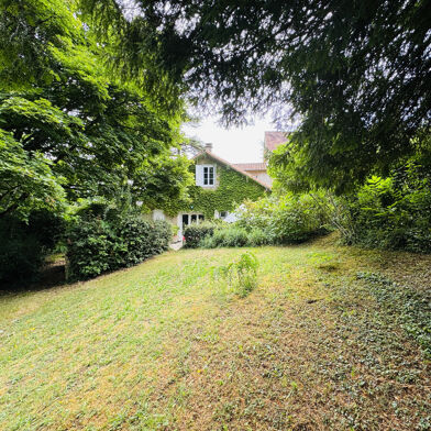 Maison 8 pièces 498750 €