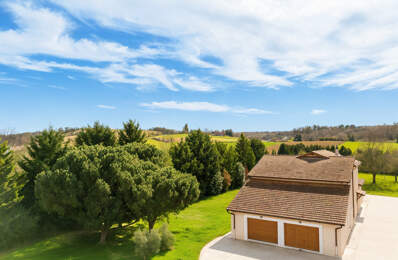 Maison beaux volumes sur terrain 3 180 m2 — photo du bien