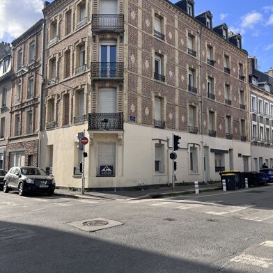 Maison  875000 €
