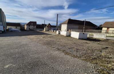 Bévenais : Terrain constructible de 783 m² à vendre — photo du bien
