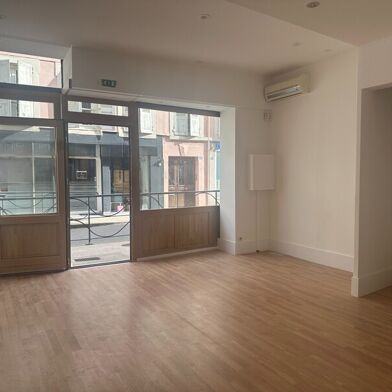 Commerce 3 pièces 130000 €