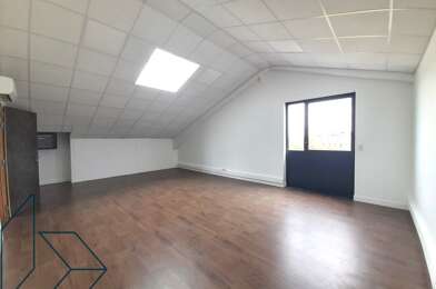 Bureau 1 pièces 610 €