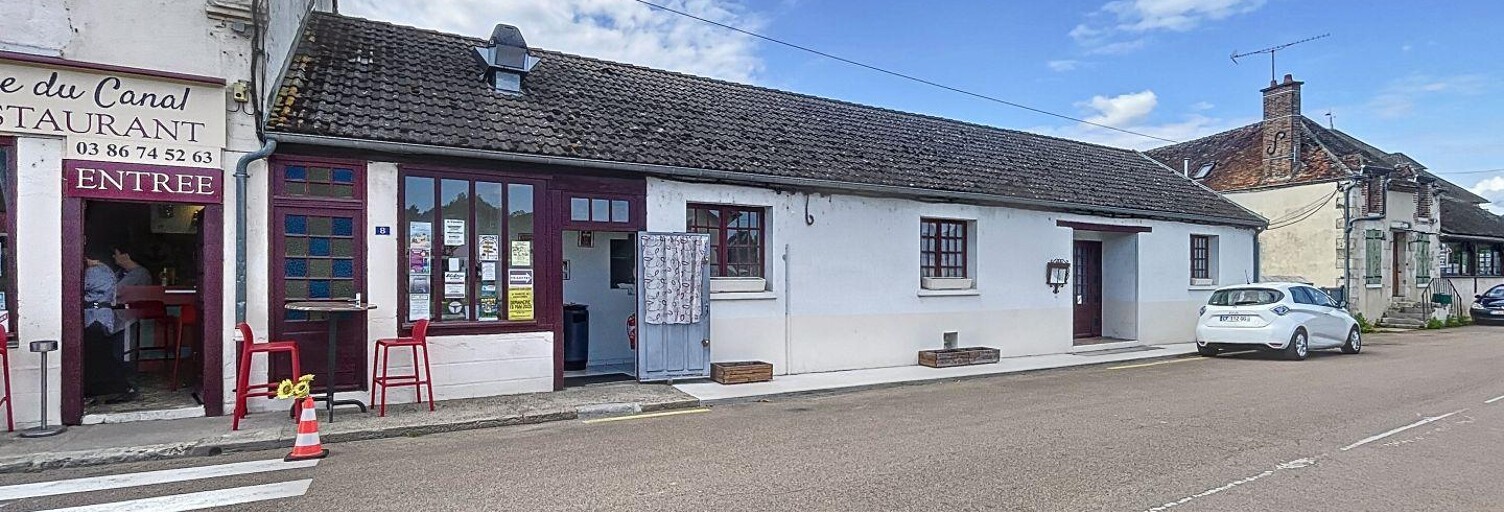 Commerce  303 m² à vendre à Rogny-les-Sept-Écluses (89220)