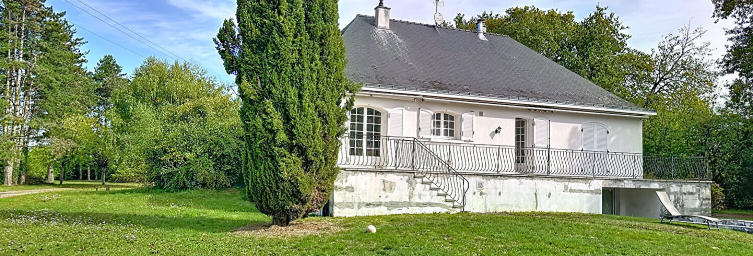 Maison 8 Pièces 262 m² à vendre à Erbray (44110)