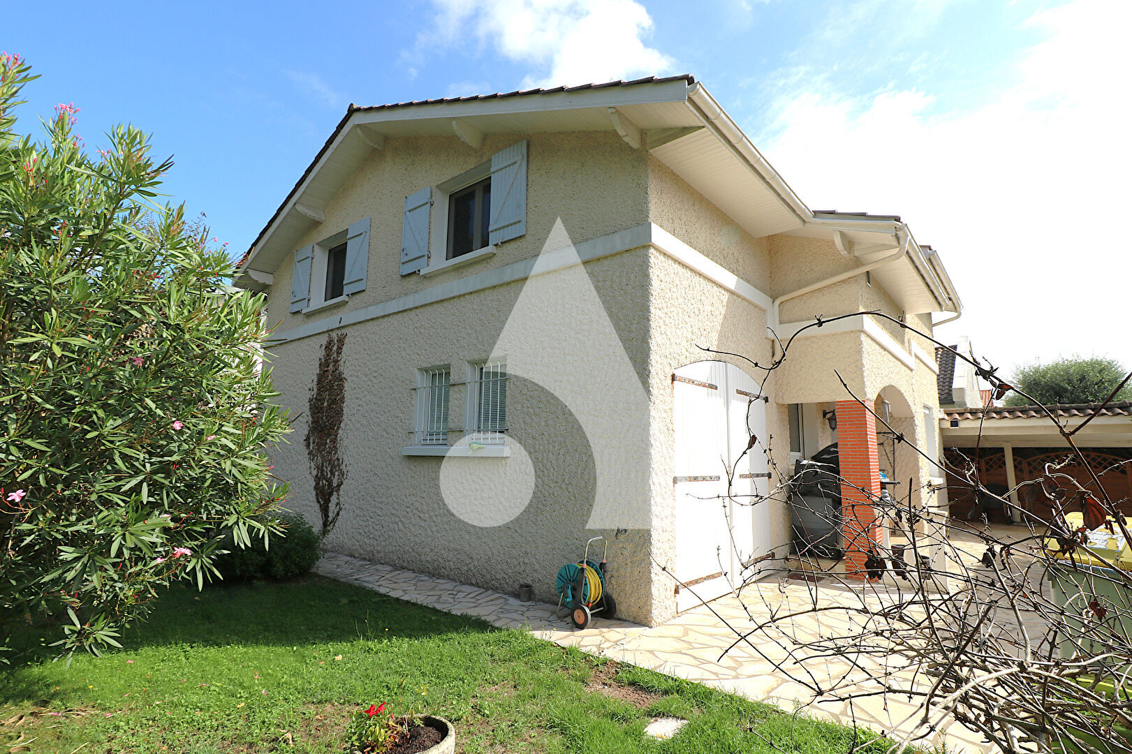 Villa / Maison  T6 à vendre Tarbes 65000