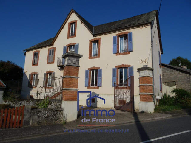 Superbe maison de village rénovée 316m², très beaux volumes, prestations exceptionnelles. — photo du bien