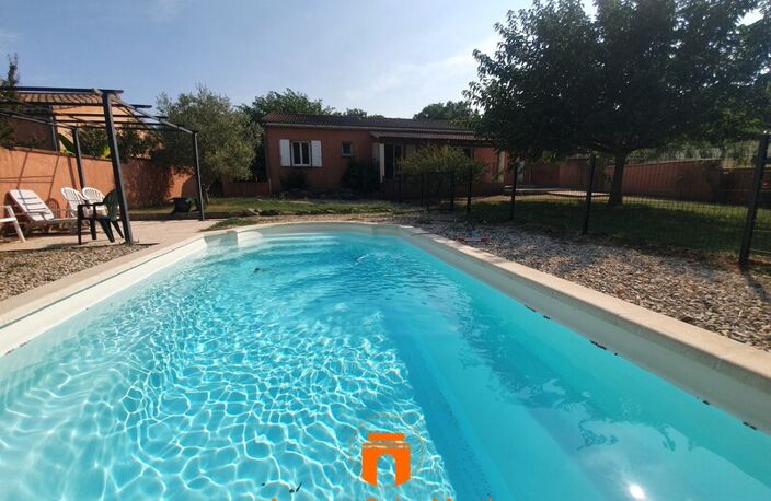 Villa — photo 3